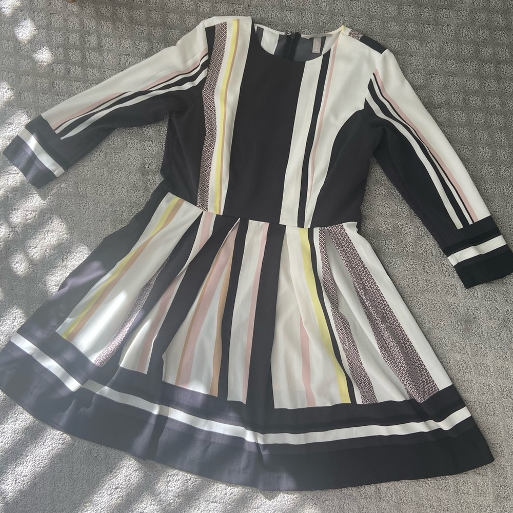 H&M Long Sleeve Swing Dress (UK Size 14; US Size 10)
